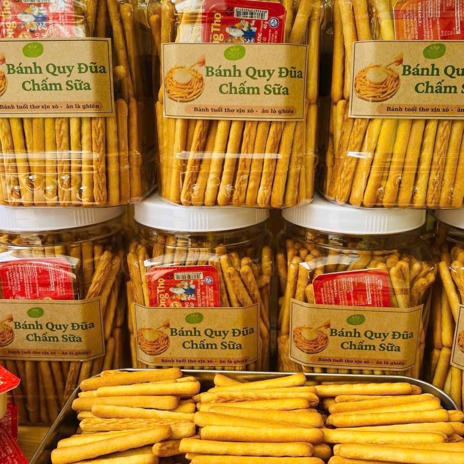Bánh Quy Đũa Chấm Sữa Siêu Ngon Siêu Hot - Ăn Vặt Api Food