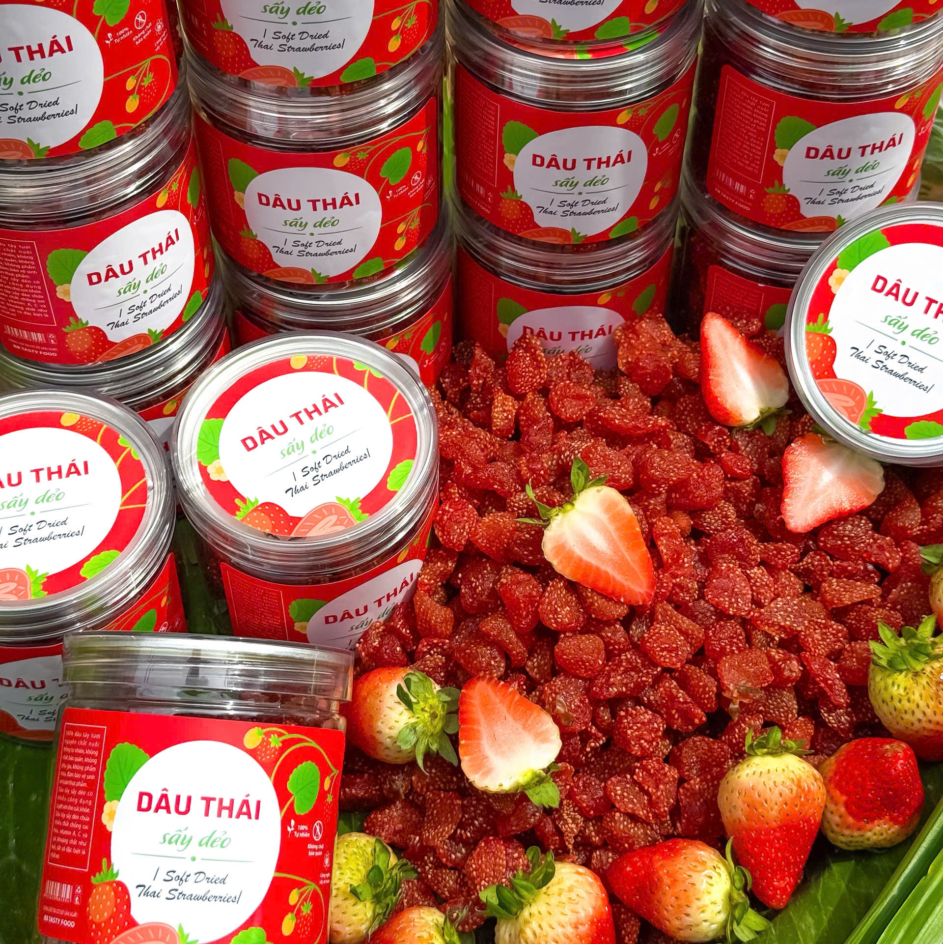 Dâu Sấy Dẻo Chuẩn Thái 🇹🇭 250gr – Chua Ngọt Hảo Hạng, Ăn Một Lần Là Ghiền