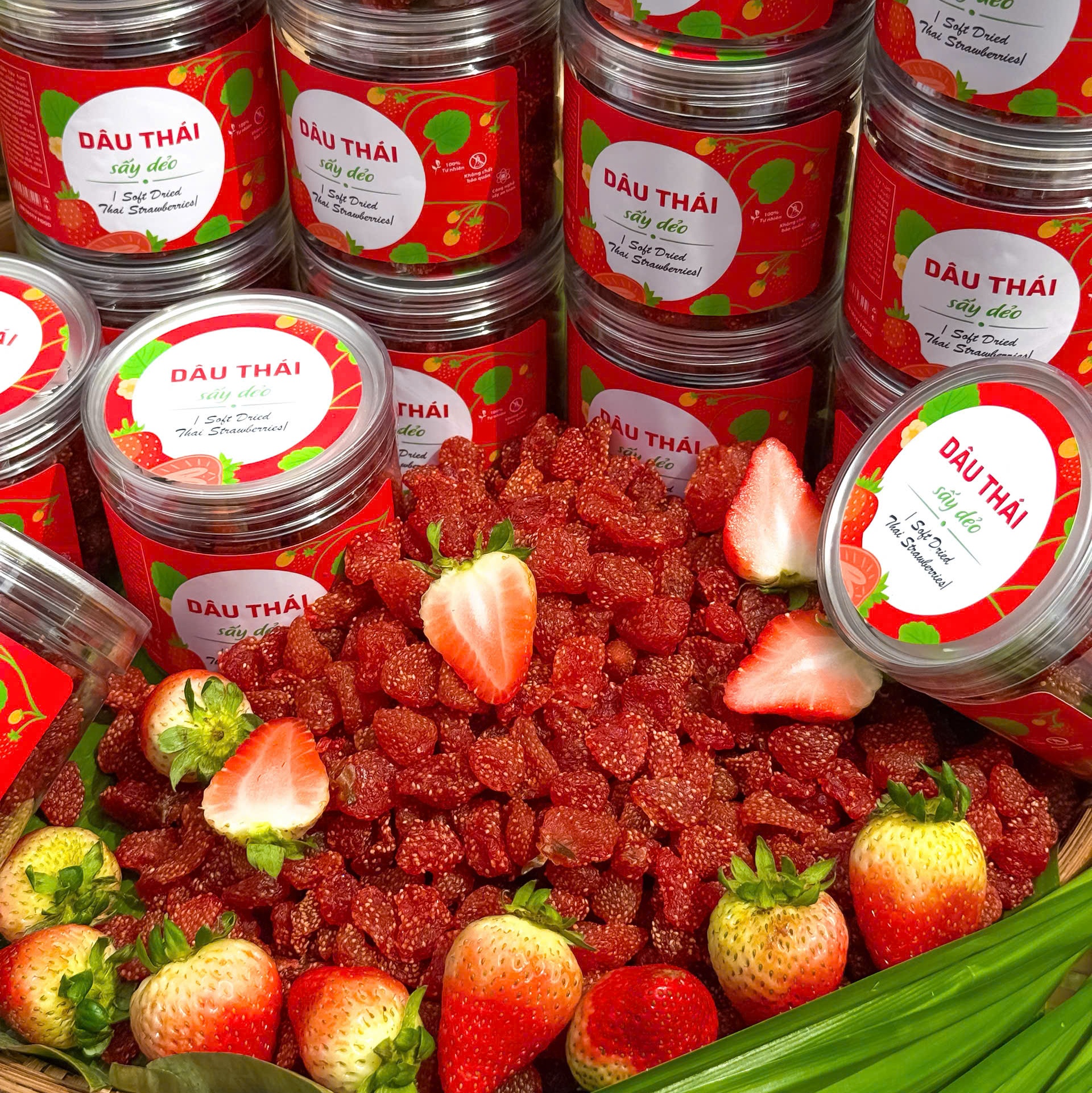 Dâu Sấy Dẻo Chuẩn Thái 🇹🇭 250gr – Chua Ngọt Hảo Hạng, Ăn Một Lần Là Ghiền