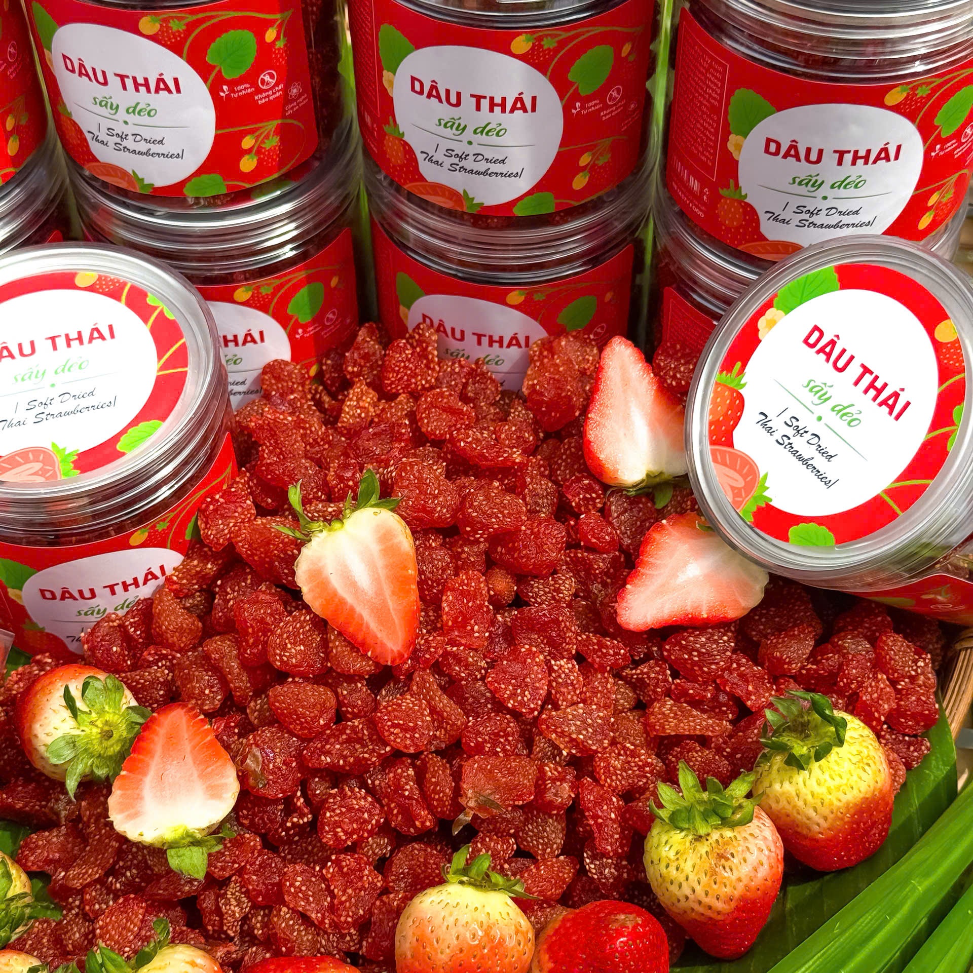 Dâu Sấy Dẻo Chuẩn Thái 🇹🇭 250gr – Chua Ngọt Hảo Hạng, Ăn Một Lần Là Ghiền