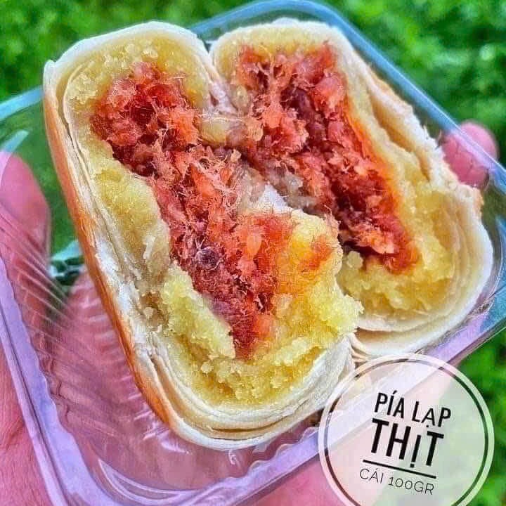 Bánh Pía Thịt Lạp Tân Huê Viên 400gr, Đặc Sản Sóc Trăng (Gói 4 Cái)