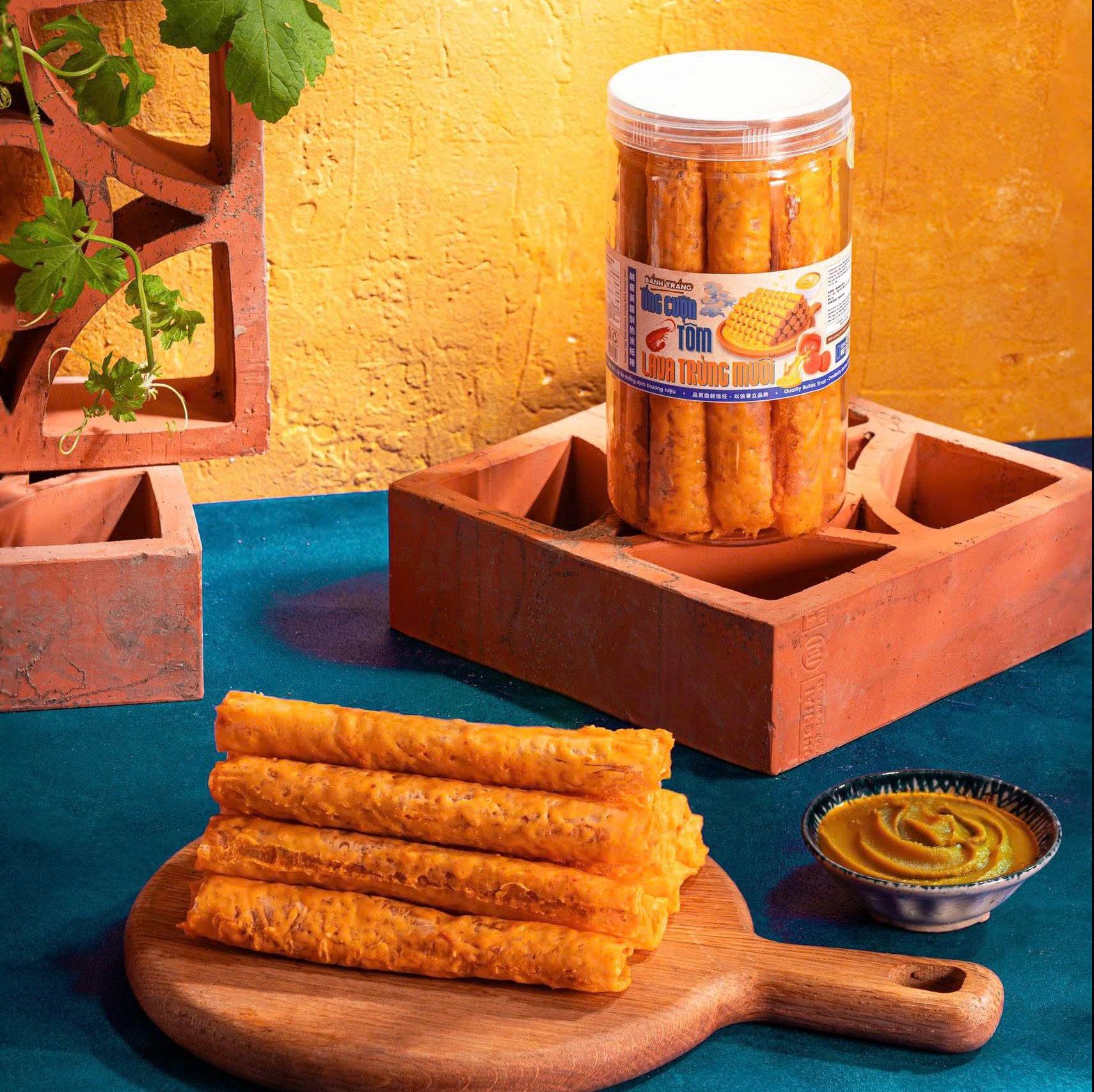 Bánh Tráng Ống Cuộn Tôm Lava Trứng Muối