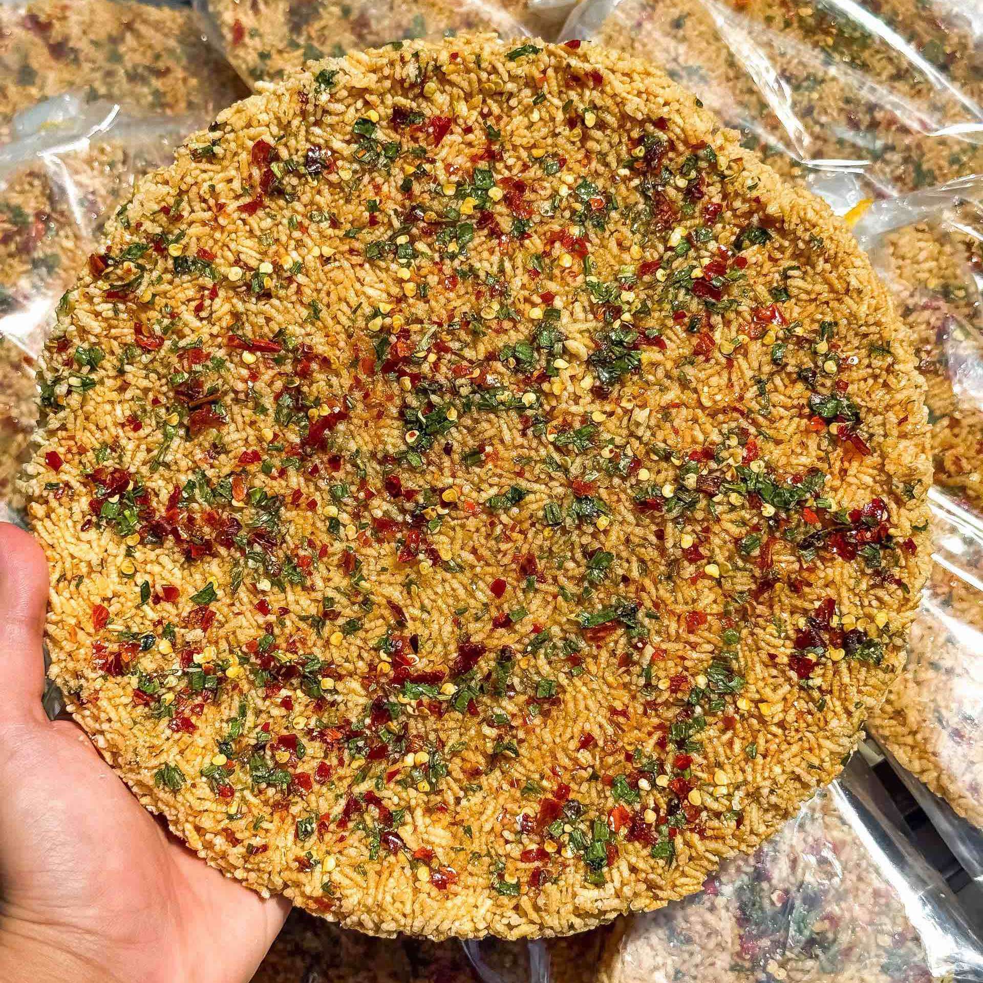 Cơm Cháy Đấy Nồi Mắm Hành Thơm Ngon Giòn Rụm Api Food -  Snack, Ăn Vặt, Thức Ăn, Food