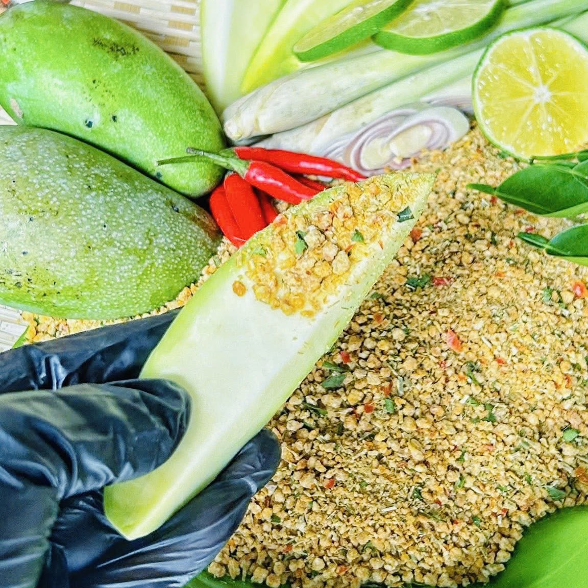 Muối Ớt Sả Lá Chanh Đậm Đà Bùng Nổ Mọi Món Ngon 500gr