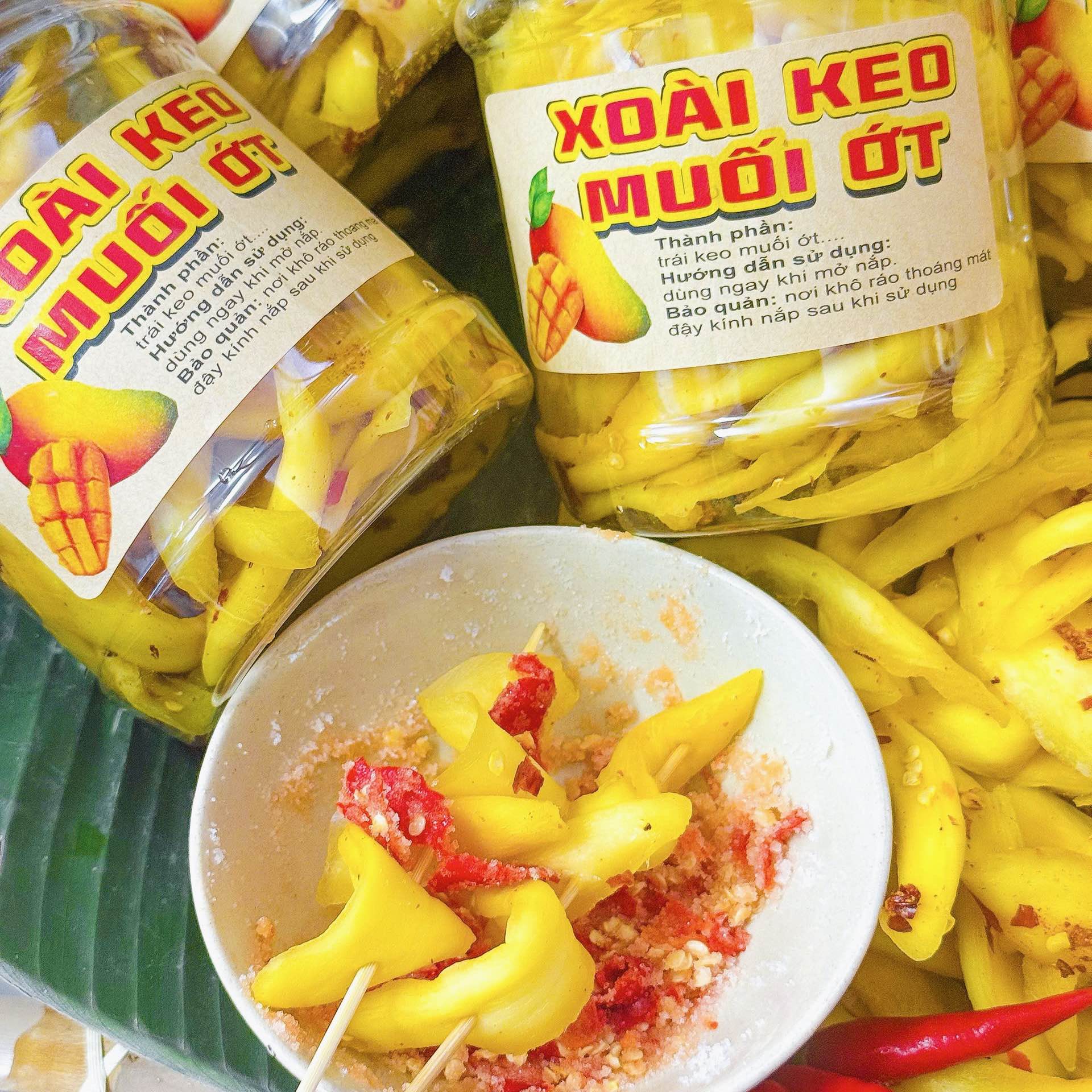 Xoài Keo Muối Ớt Chua Chua Cay Cay, Ăn Một Miếng Là Ghiền