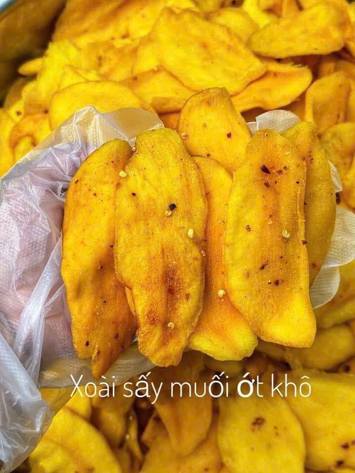 Xoài Sấy Dẻo Muối Ớt Chua Cay Mặn Ngọt Api Food ( Hàng Xuất Khẩu )