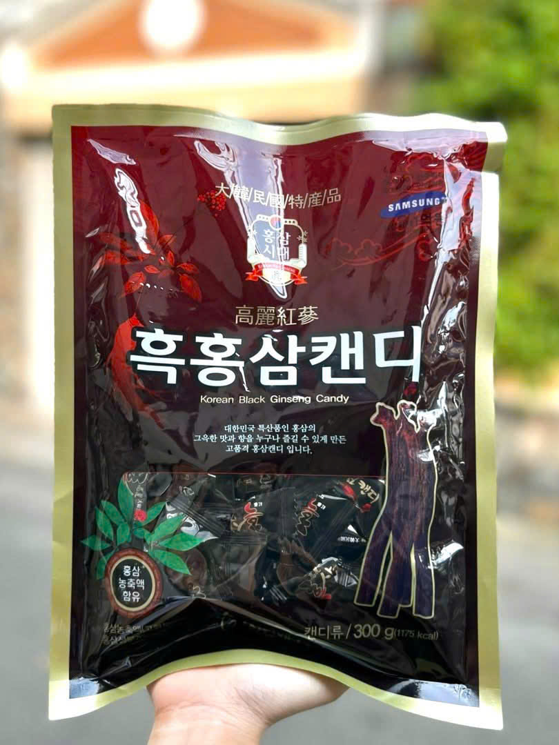 Kẹo Hắc Sâm Vitamin 6 Năm Tuổi SamSung Hàn Quốc 300gr  - Ăn Vặt Api Food