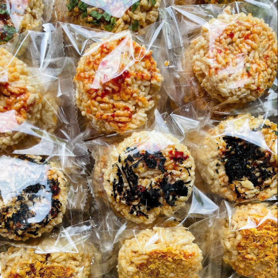 Cơm Cháy Viên Mini Mix Đủ Vị Siêu Ngon (50-54 Cái) - Ăn Vặt Api Food