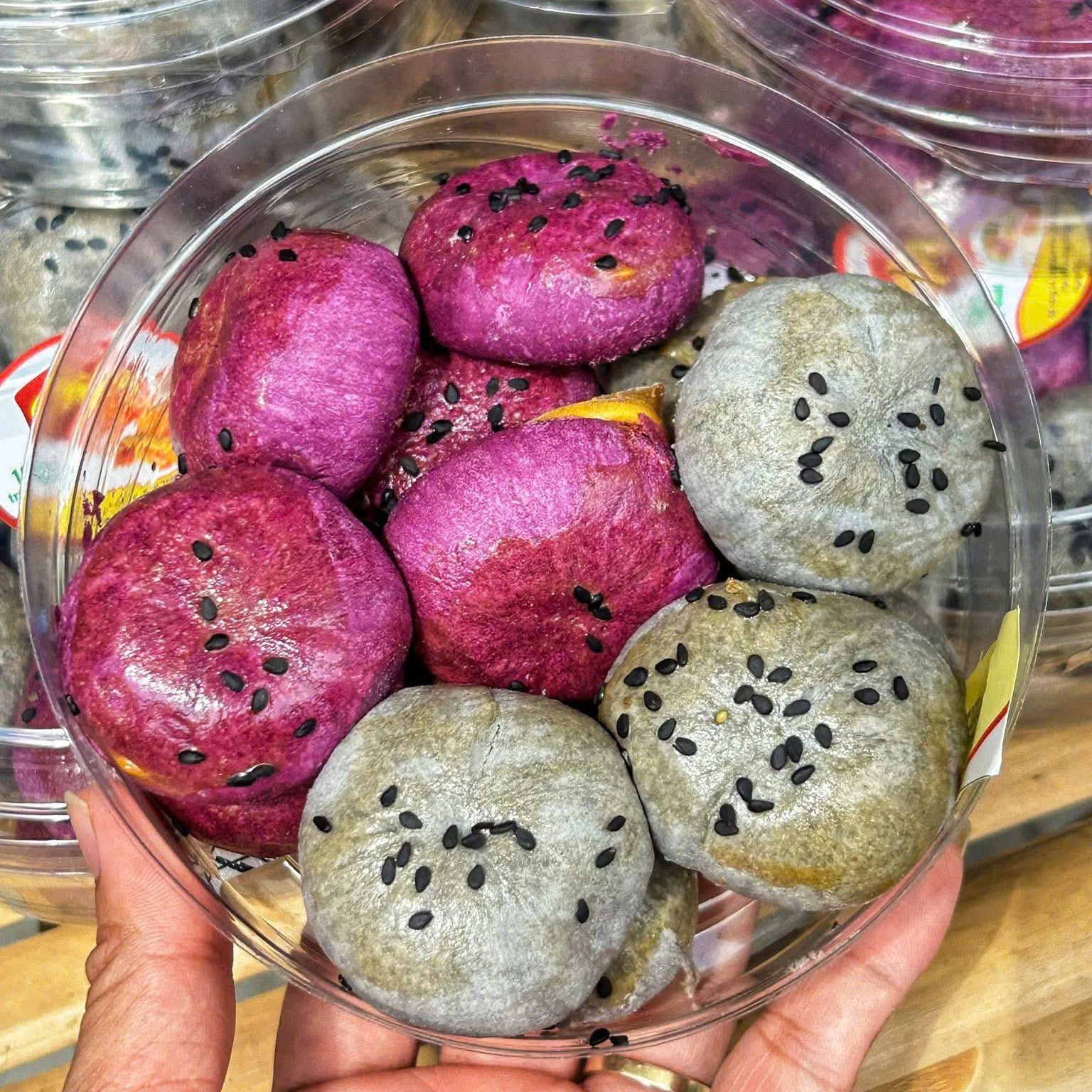 Bánh Pía Mini Than Tre Mix Khoai Môn Kim Sa Trứng Muối ( Hộp 11 - 12 Cái )