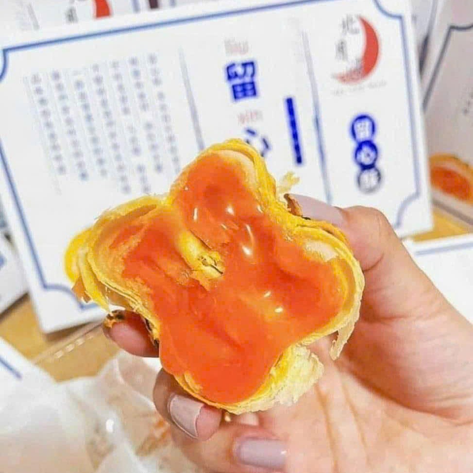 (NGUYÊN THÙNG) Bánh Trứng Muối Tan Chảy Liu Xin Su Đài Loan 330gr ( 10 Hộp * 6 Cái )