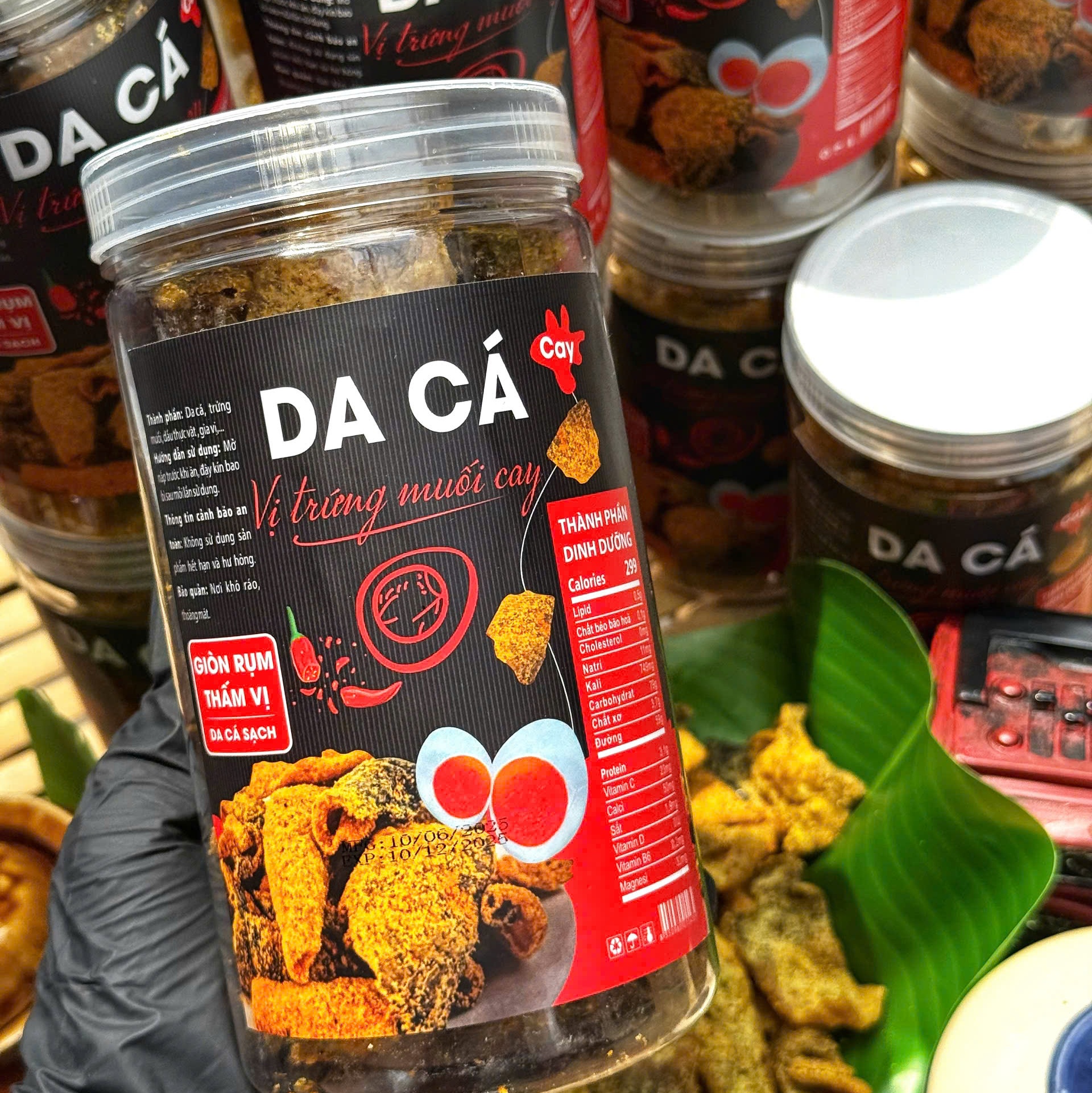 Da Cá Lắc Trứng Muối Cay Vàng Ống Giòn Tan 250gr