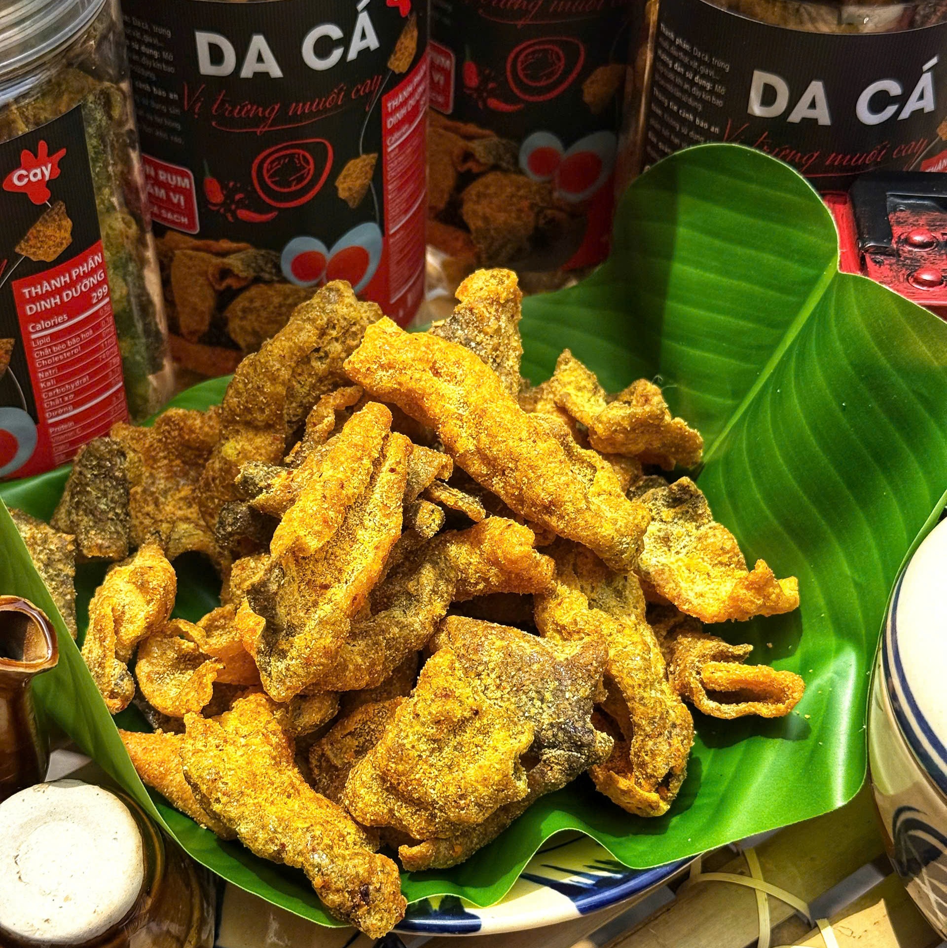 Da Cá Lắc Trứng Muối Cay Vàng Ống Giòn Tan 250gr