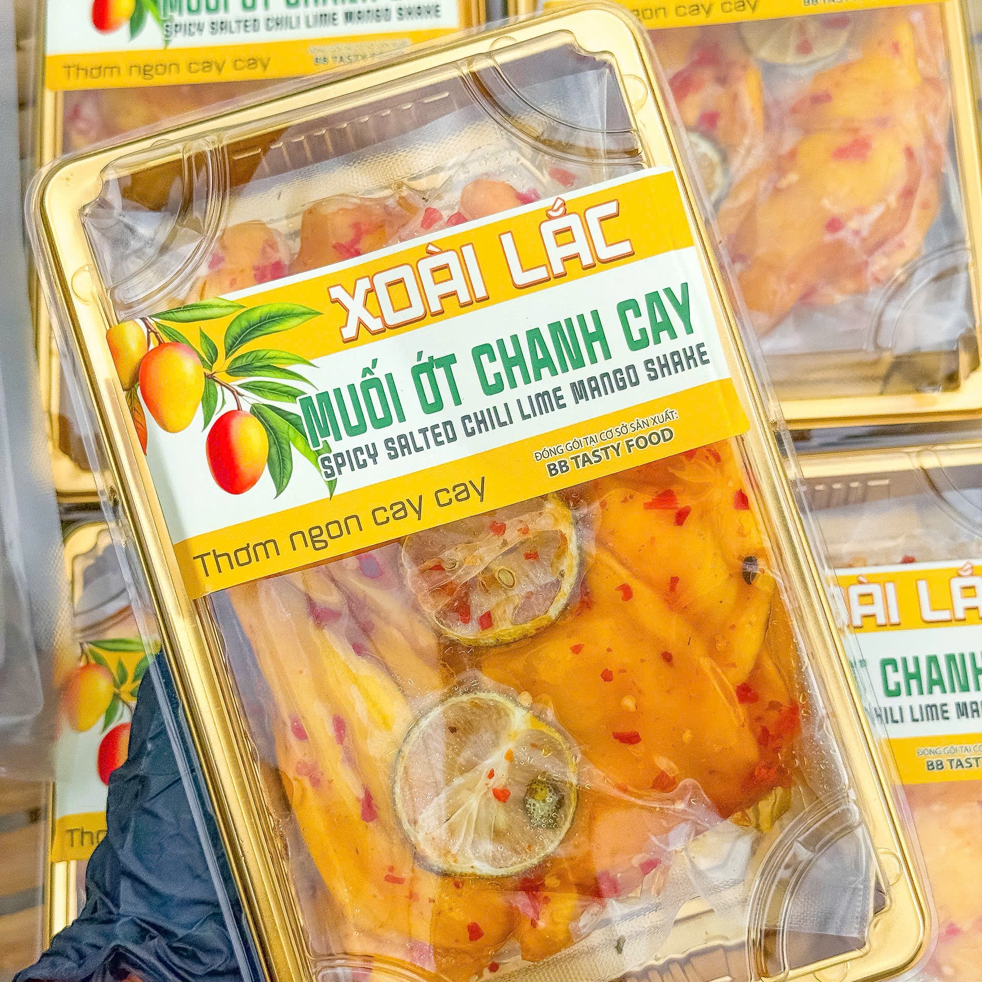 Xoài Lắc Muối Ớt Chanh Cay Mặn Ngọt, Chua Chua, Giòn Giòn Siêu Ngon 400gr