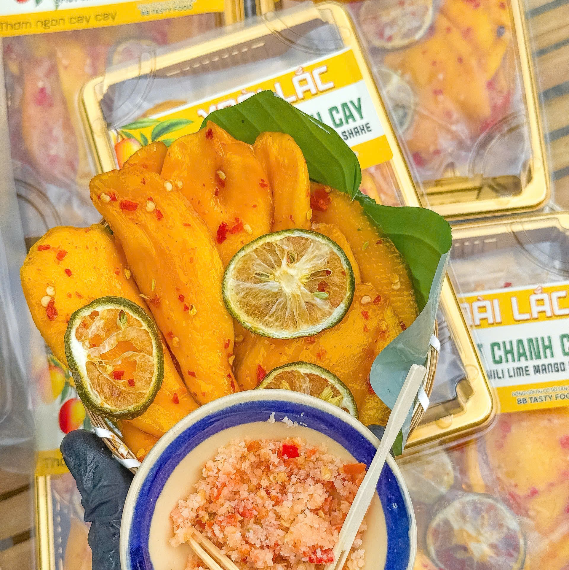 Xoài Lắc Muối Ớt Chanh Cay Mặn Ngọt, Chua Chua, Giòn Giòn Siêu Ngon 400gr