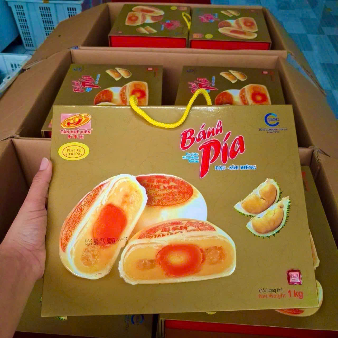 Bánh Pía Cao Cấp Tân Huê Viên – Phiên Bản Khổng Lồ 1KG ( 8 Trứng )