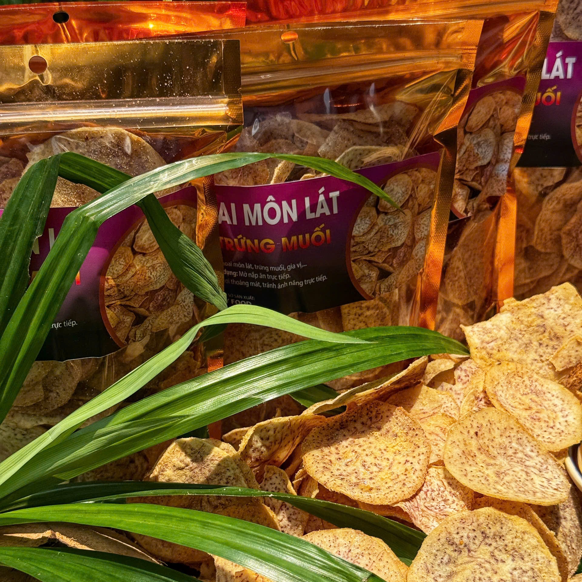 Khoai Môn Lát Sấy Trứng Muối, Giòn Tan, Béo Bùi, Đậm Đà Khó Cưỡng 200gr