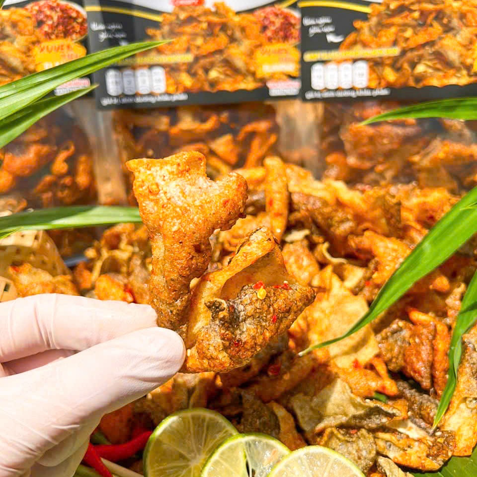 DA CÁ HỒI QUAY XUYÊN TIÊU 220gr – Giòn Tan Rôm Rốp, Tê Cay Độc Lạ