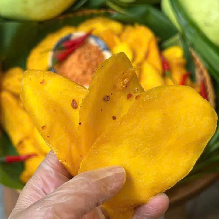 Xoài Sấy Dẻo Muối Ớt Chua Cay Mặn Ngọt Api Food ( Hàng Xuất Khẩu )