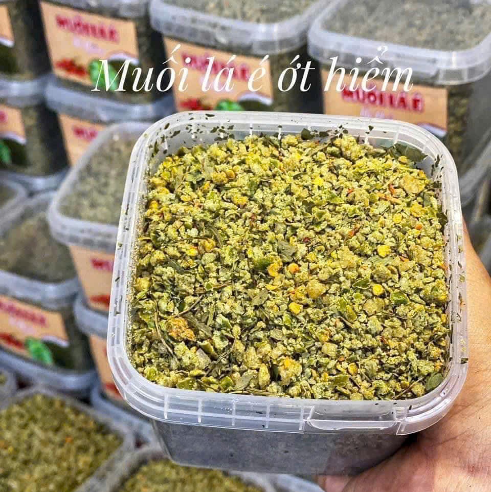 MUỐI LÁ É ỚT HIỂM 300gr – Vị Cay Thơm Độc Lạ, Đặc Sản Tăng Vị Cho Mọi Món Ăn!