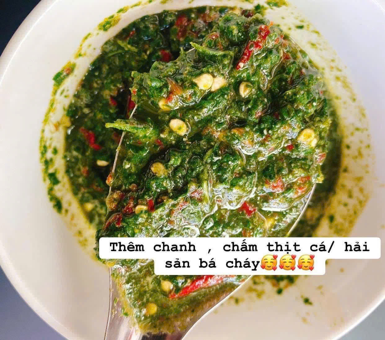 MUỐI LÁ É ỚT HIỂM 300gr – Vị Cay Thơm Độc Lạ, Đặc Sản Tăng Vị Cho Mọi Món Ăn!