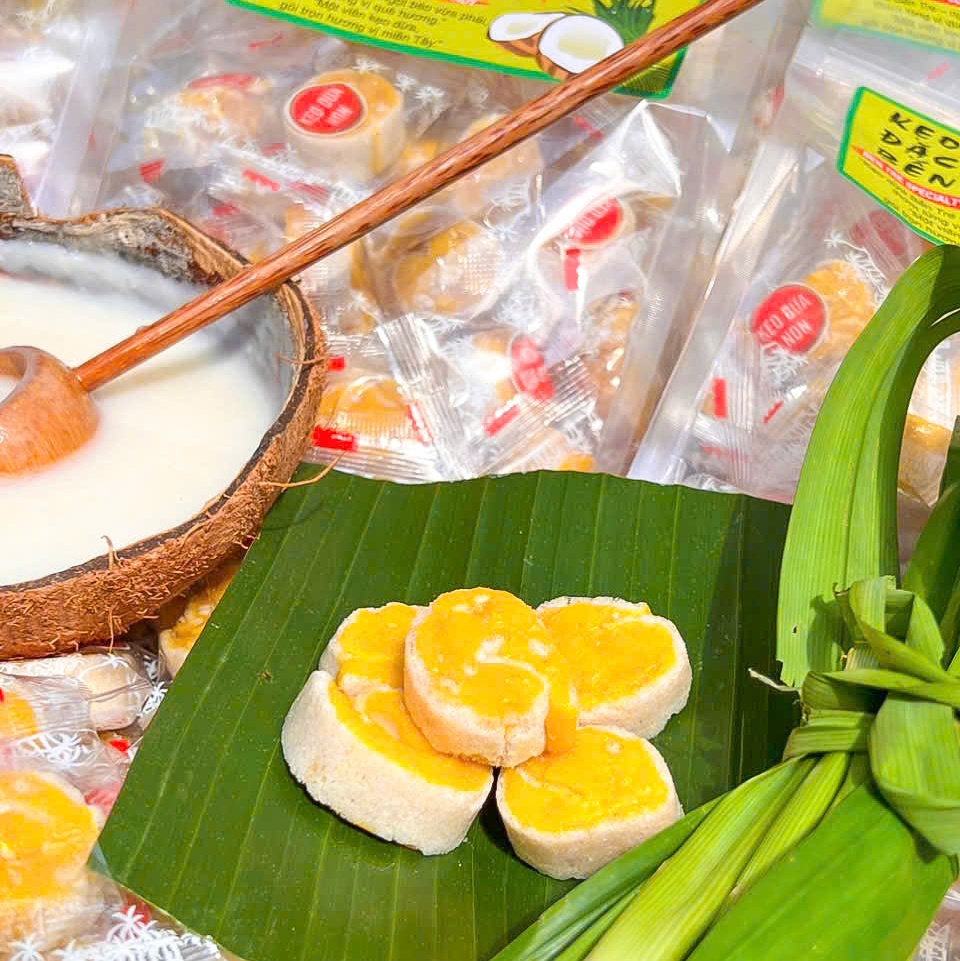 Kẹo Dừa Non Cuộn Sầu Riêng 500gr – Dẻo Mềm Béo Ngậy, Thơm Ngon Tan Chảy Vị Sầu Riêng