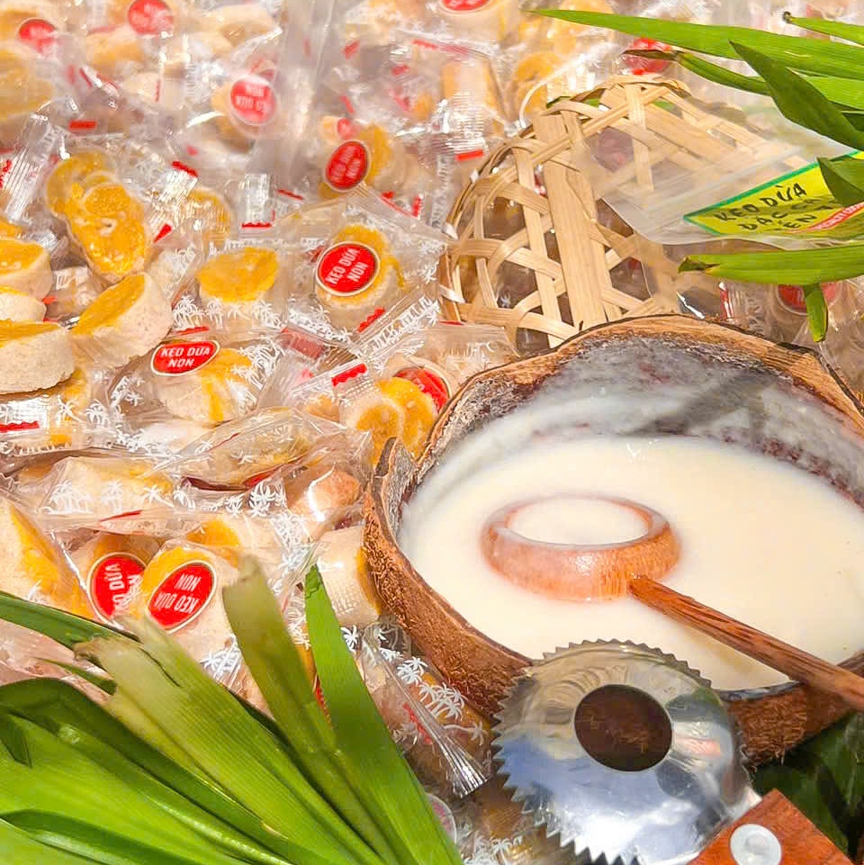 Kẹo Dừa Non Cuộn Sầu Riêng 500gr – Dẻo Mềm Béo Ngậy, Thơm Ngon Tan Chảy Vị Sầu Riêng