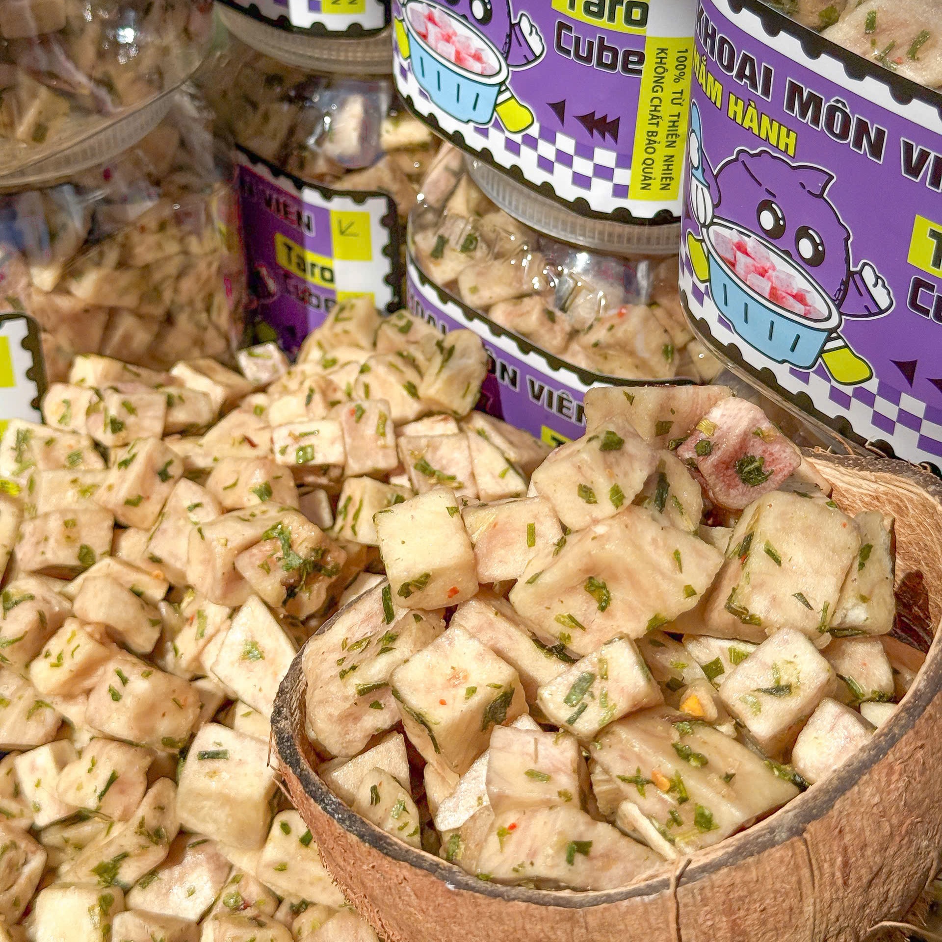 Khoai Môn Viên Cube Sấy Mắm Hành 400gr – Giòn Rụm, Đậm Đà, Ăn Là "Dính"