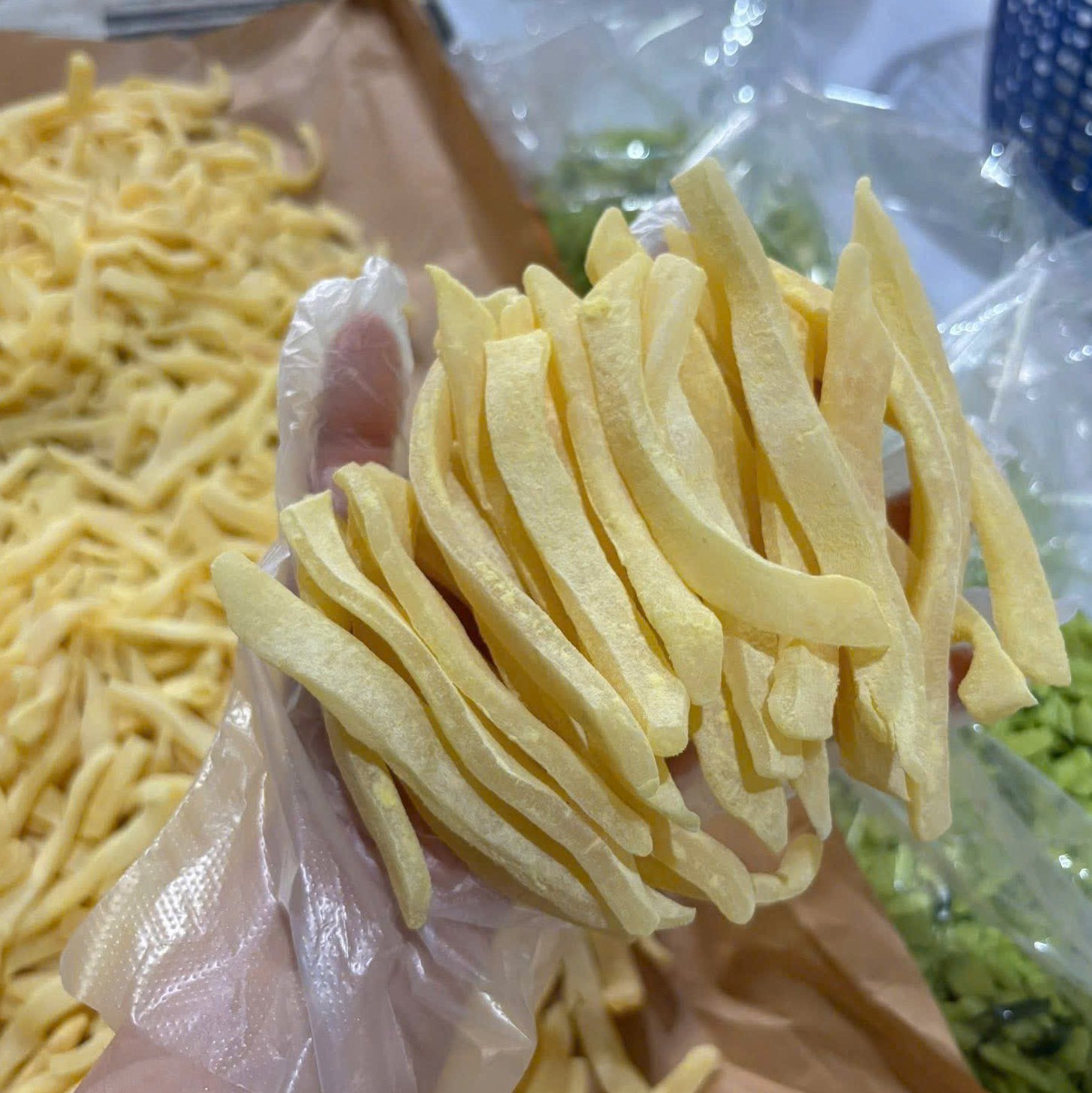 Mứt Dừa Sầu Riêng 500gr - Thơm Ngon Nứt Mũi, Béo Ngậy Vị Dừa, Đậm Đà Vị Sầu