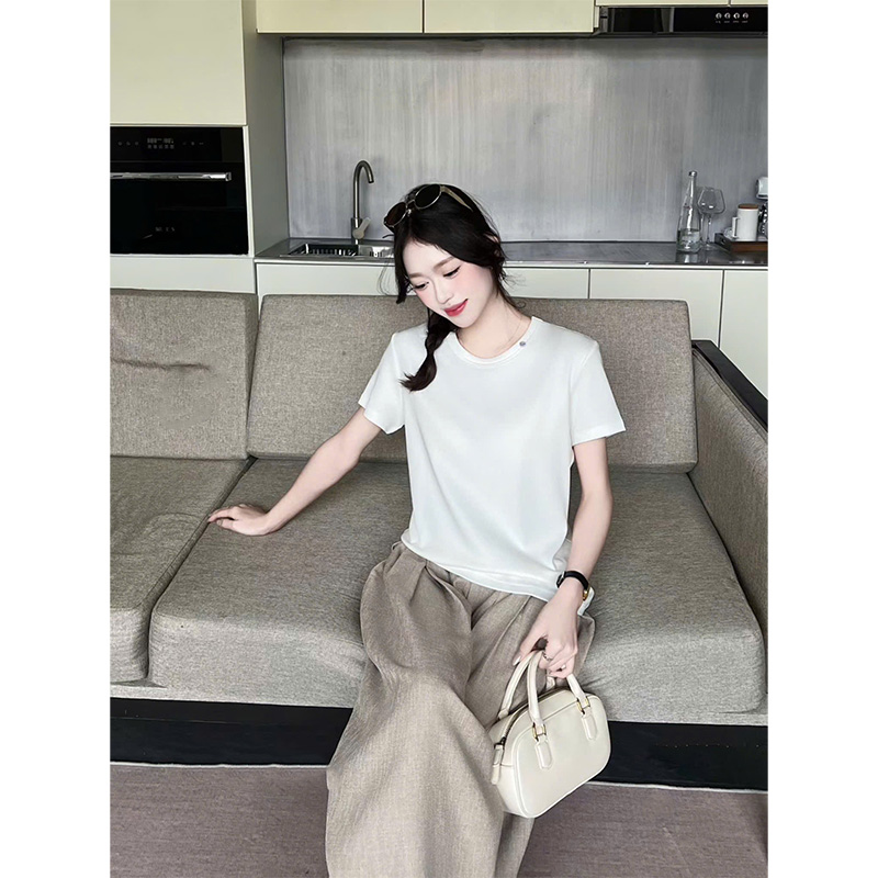 Áo nữ QB dáng suông basic tôn dáng phong cách thanh lịch nhẹ nhàng dễ phối B8