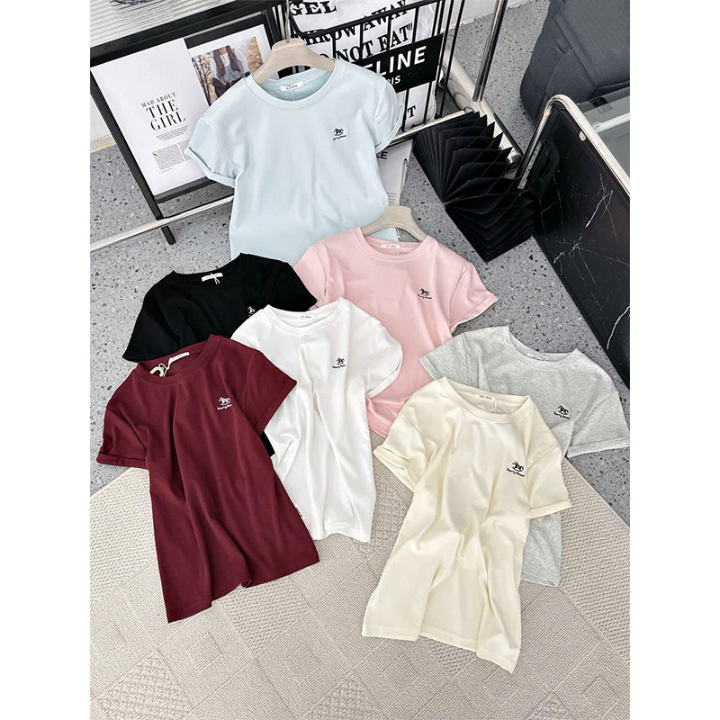 Áo thun nữ QB form ôm nhẹ phối logo nhỏ tinh tế phong cách trẻ trung năng động nhiều màu dễ phối đồ B8