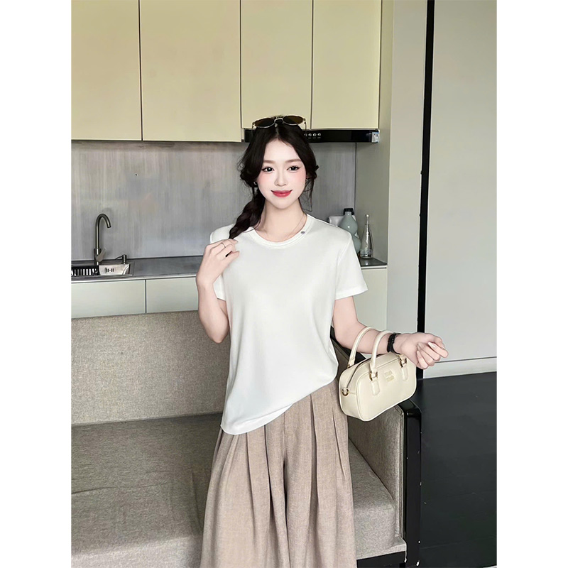 Áo nữ QB dáng suông basic tôn dáng phong cách thanh lịch nhẹ nhàng dễ phối B8