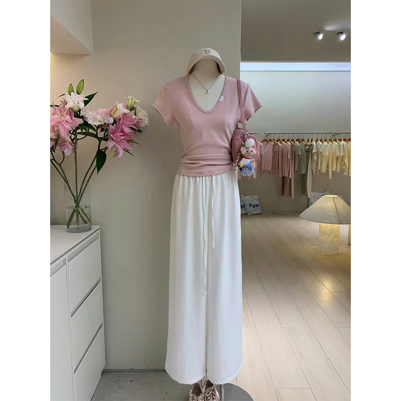 Áo thun QB nữ cổ tim sâu ôm body tôn dáng phong cách gợi cảm thanh lịch trẻ trung B8