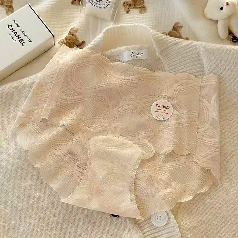 Quần lót nữ QB họa tiết vòng tròn viền lượn sóng thanh lịch 16E
