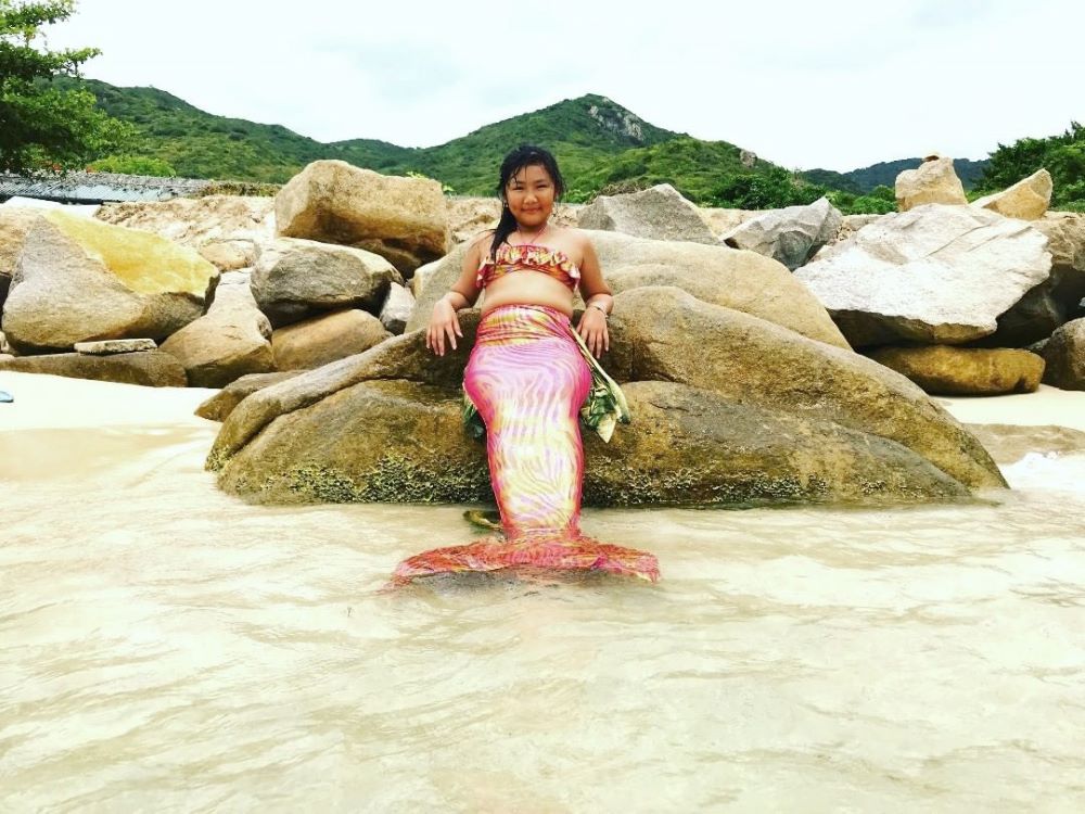 Mua đuôi nàng tiên cá giá tốt ở đâu thế?