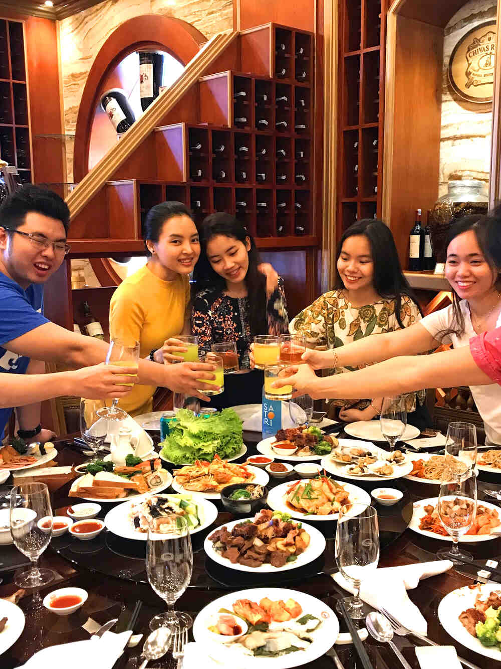 Có thực mới giựt được đạo, tình yêu không thật sự nằm ở con tim mà ở chỗ cái bao tử bạn nhé