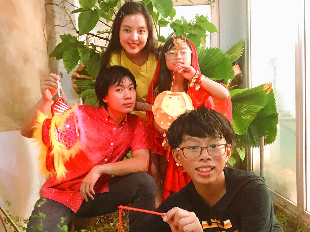 Tiun sinh hoạt Trung Thu với gia đình người cá Tide và Nori