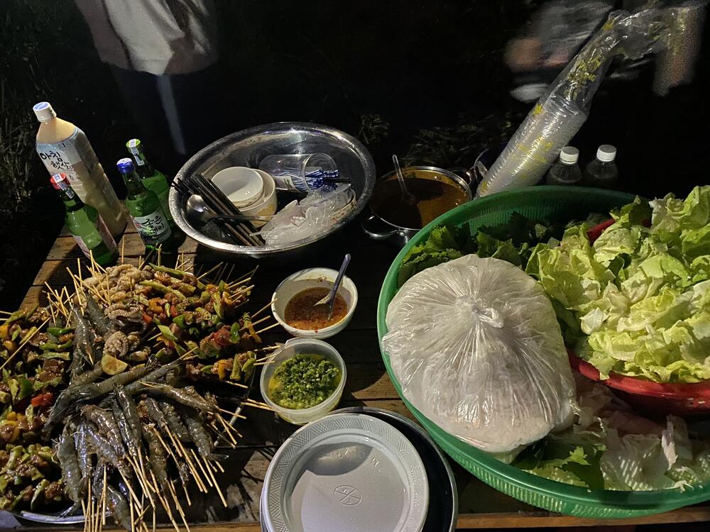 Bbq bò nướng Hàn Quốc, hải sản và lẩu bò