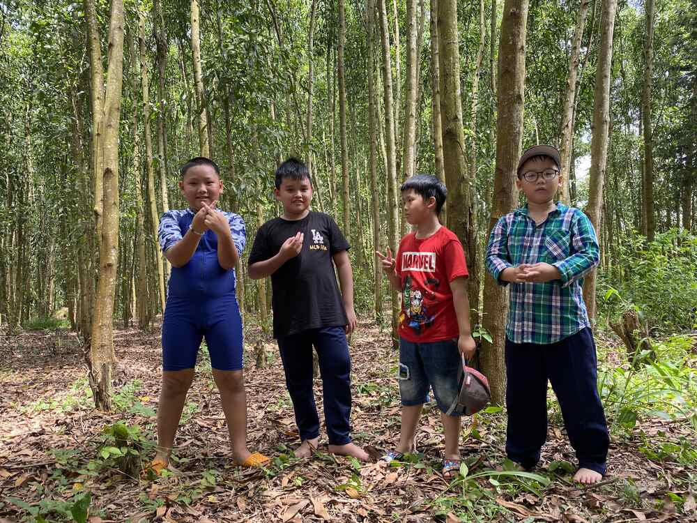 Đội thắng nhì khi chơi trò con sâu