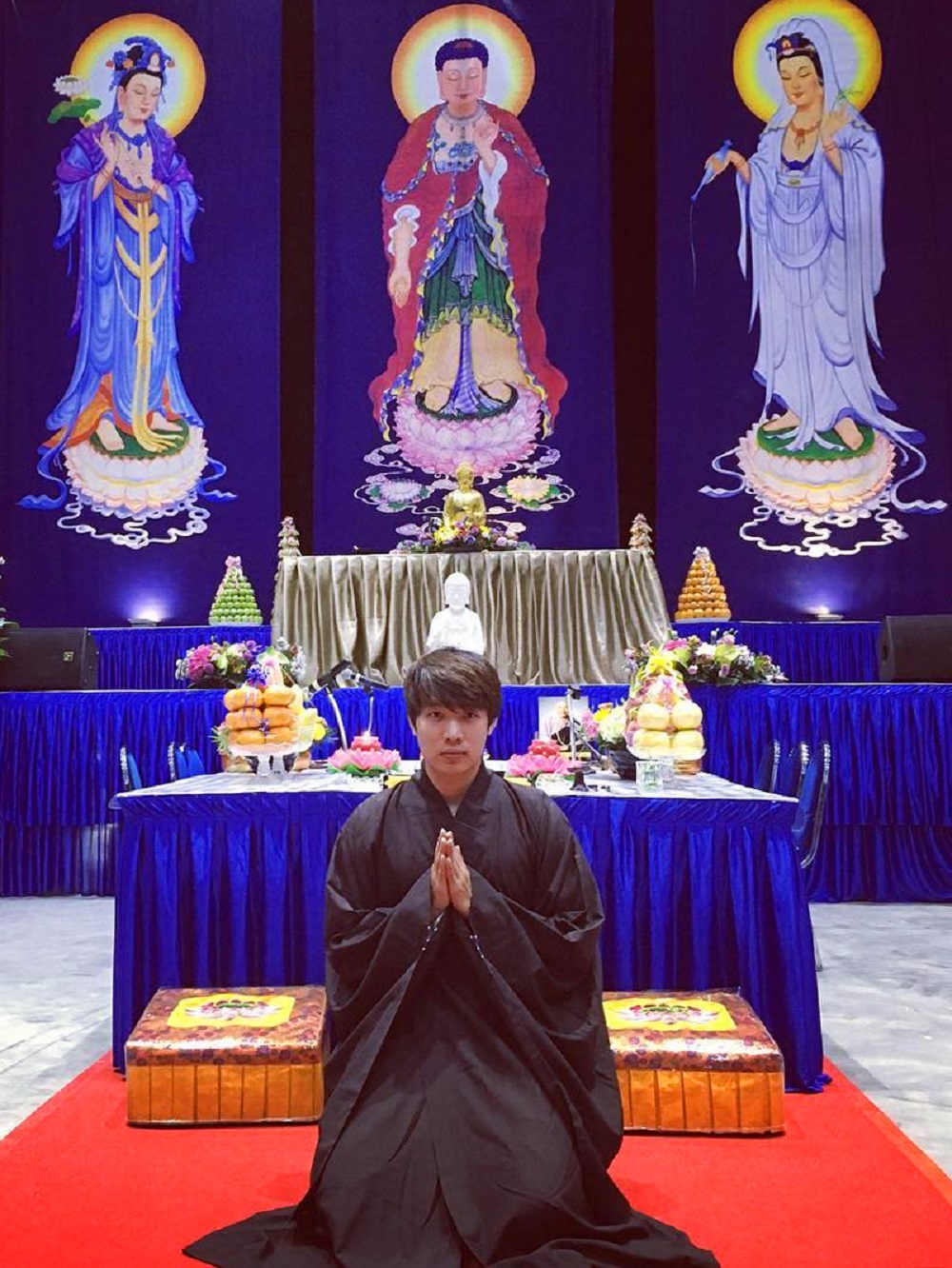 Tiun đi thăm pháp sư Tịnh Không