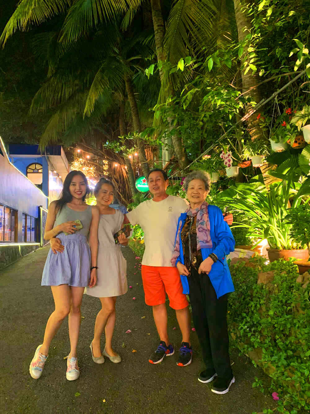 Đi Chơi Noel Tại Nhà Hàng Gành Hào Giựt Giải Heineken Trao Xuân May Mắn 2022