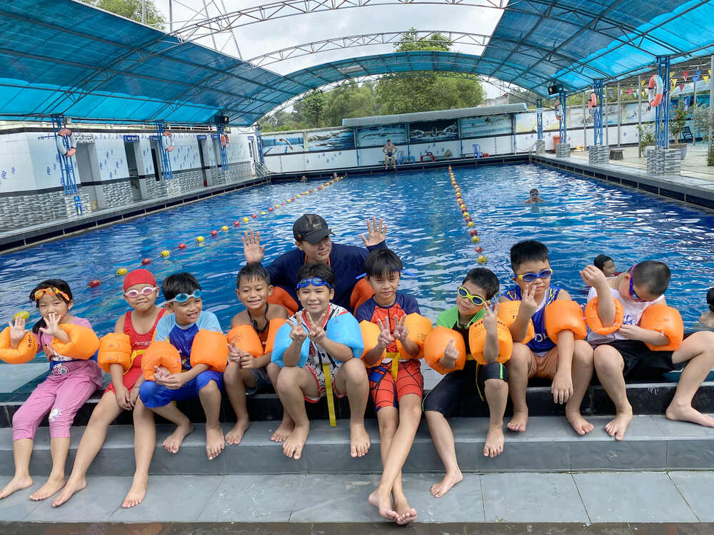 Học bơi với Tiun là vui nhất thế giới không tin mốt lớn sẽ biết