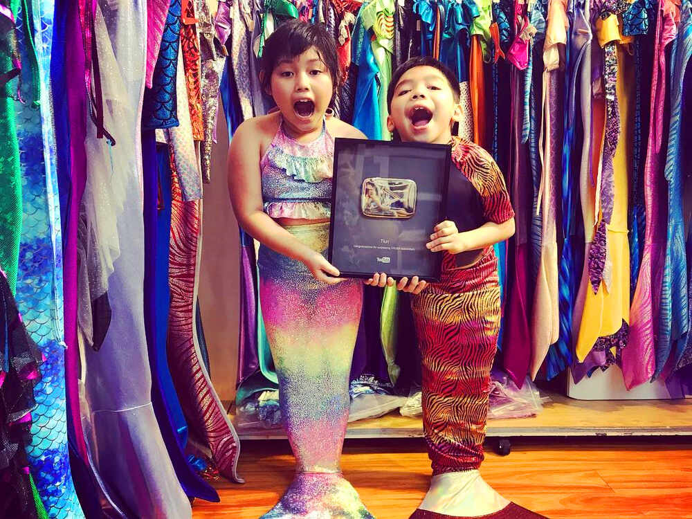 Chàng tiên cá Tiun nhận nút bạc Youtube và sở hữu shop đồ bơi tiên cá đầu tiên ở Việt Nam