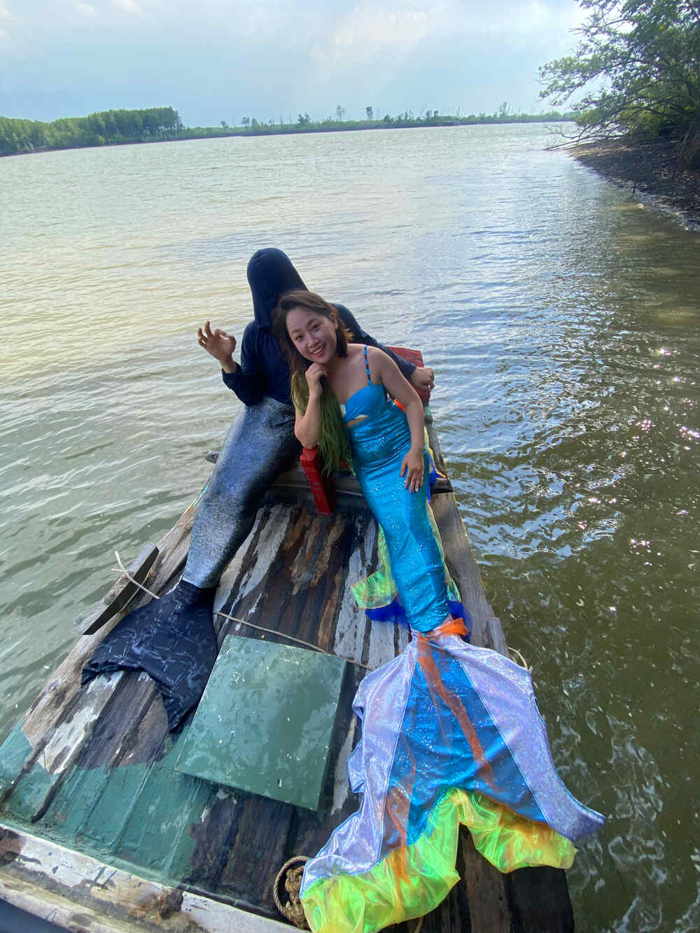 Okay học bơi tiên cá nâng cao trong rừng đước với Tiun nếu muốn cấp bằng quốc tế