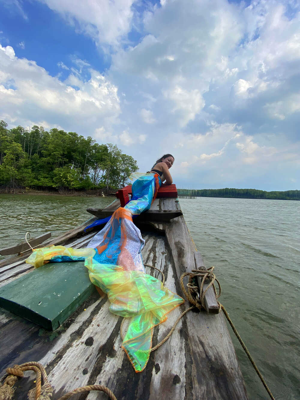 Muốn trở thành tiên cá nhớ phải tìm gặp Tiun như chị Thu Eva