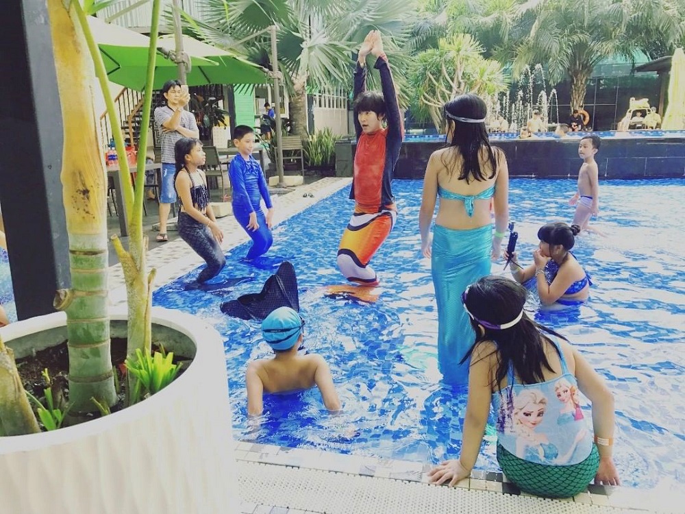 Tiun là người sáng lập ra bộ môn bơi nàng tiên cá đầu tiên ở Việt Nam và dạy bơi nổi tiếng nhất từ 2012