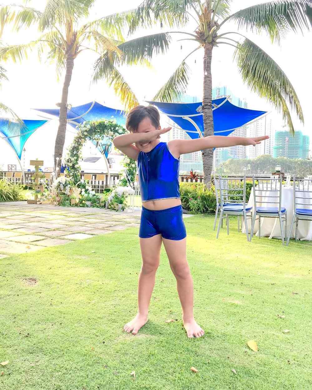 Mẫu đuôi chàng tiên cá Pasha