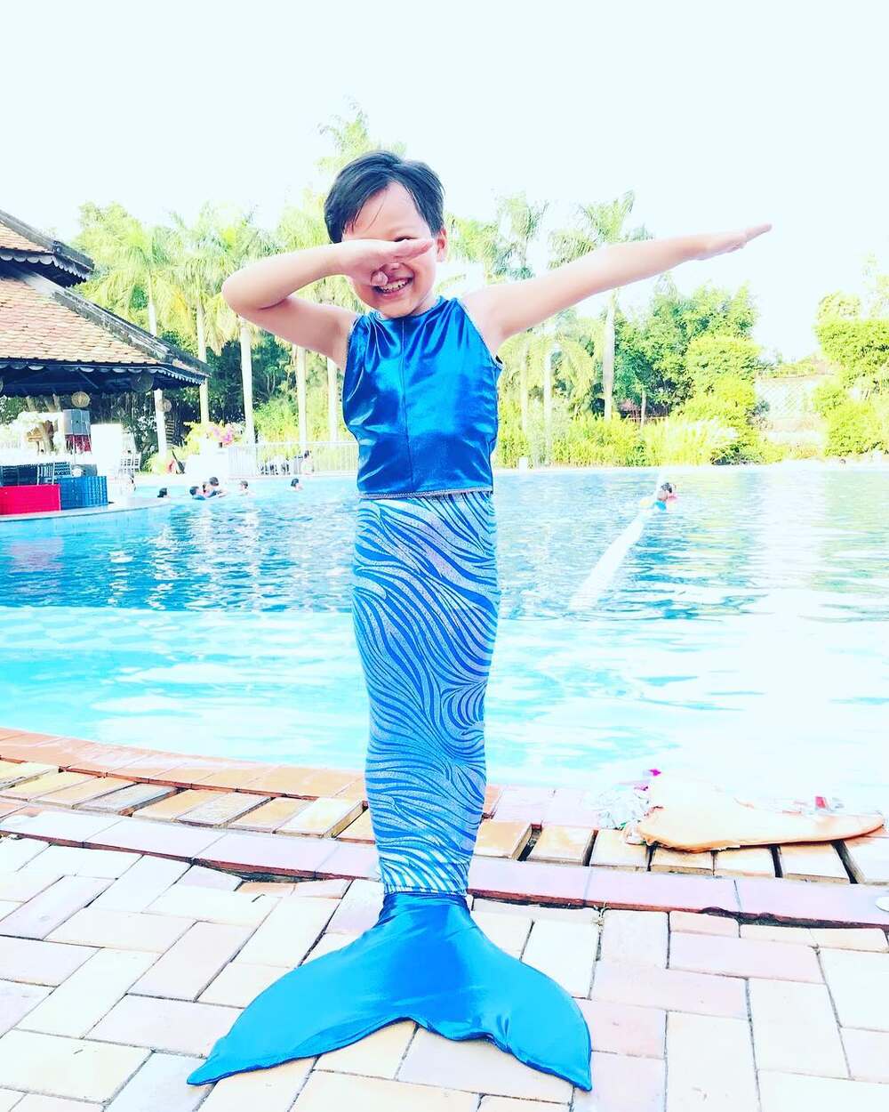 Mẫu đuôi chàng tiên cá Pasha