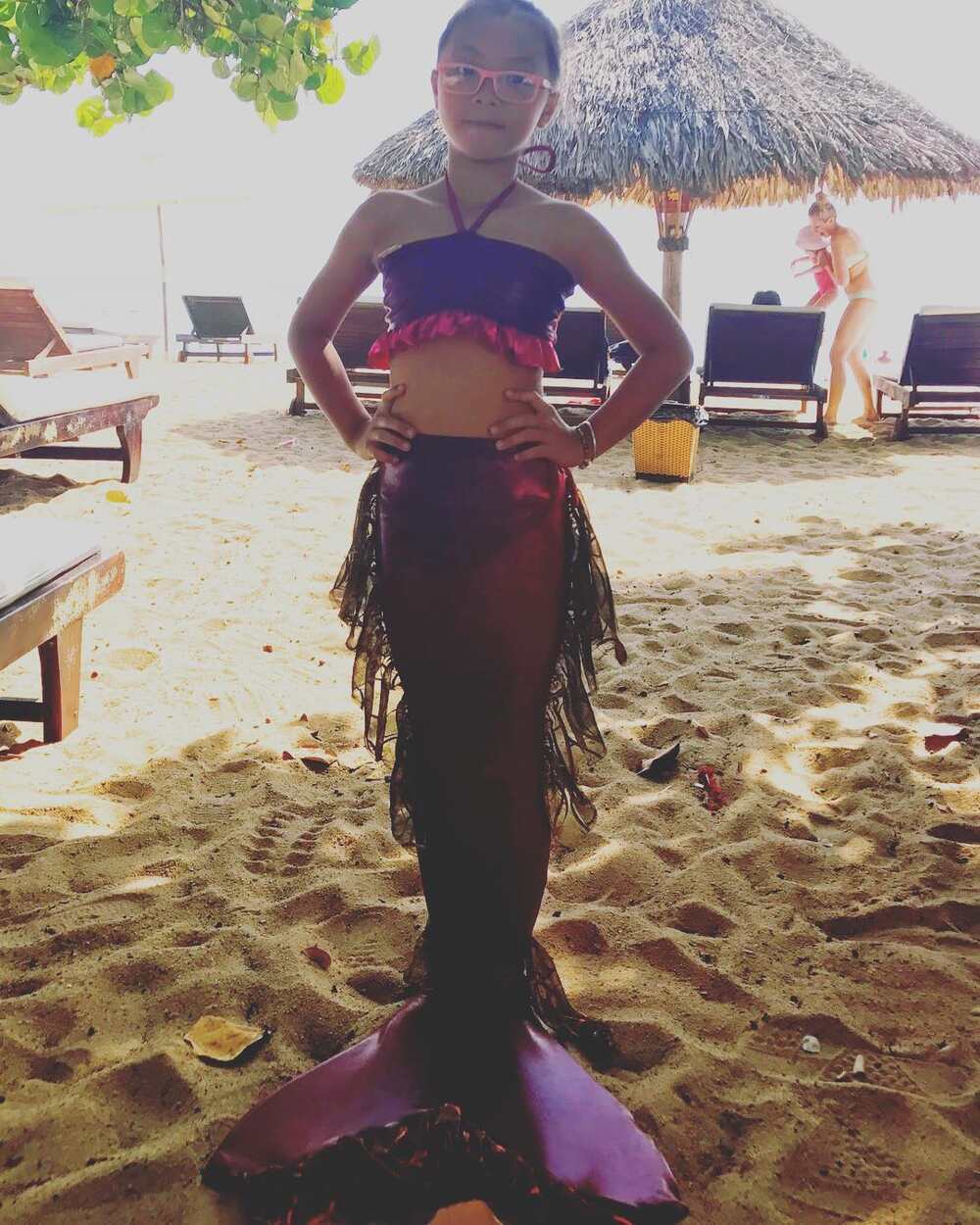 Mẫu đuôi nàng và chàng tiên cá