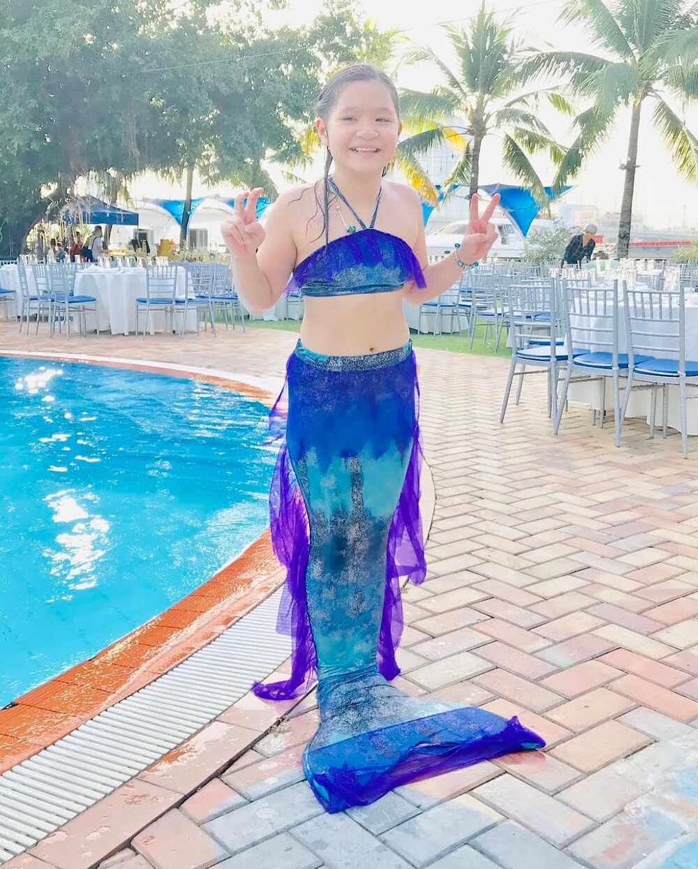 Mẫu đuôi nàng và chàng tiên cá