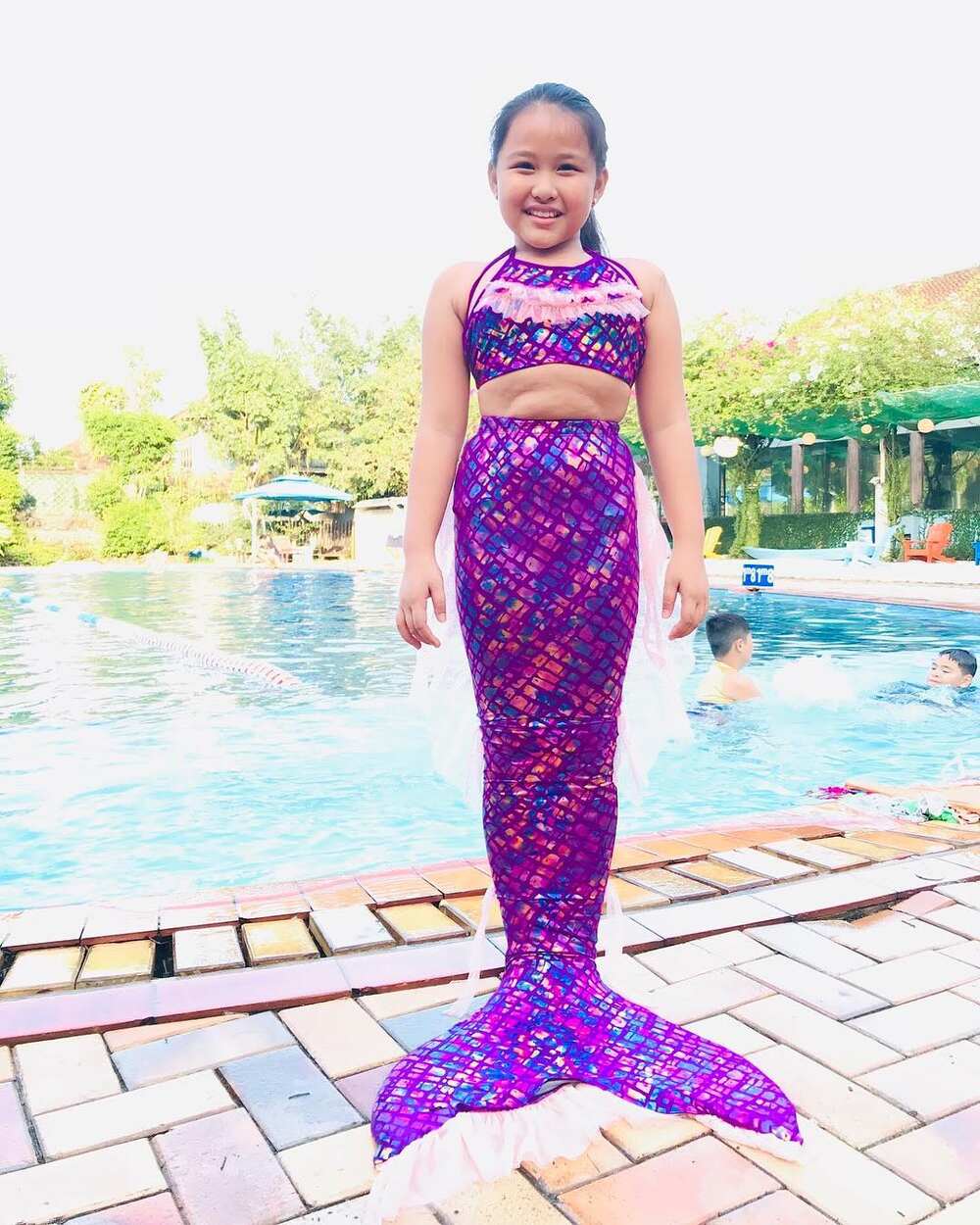 Mẫu đuôi nàng và chàng tiên cá